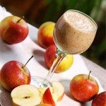 Apple-and-cinnamon-smoothie-sq