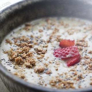 Happy Hemp Superfood Breakfast Bowl with maca and tahini