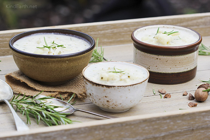 Creamy Coconut Cauliflower Soup with Nutmeg & Rosemary - vegan, gluten-free and delicious