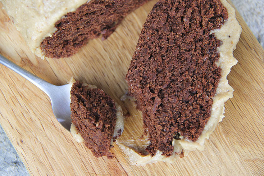 Gluten-free vegan chocolate without refined sugar by Anastasia, Kind Earth