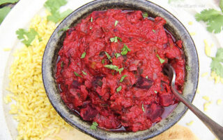 Beetroot masala dahl with leeks, ginger, coconut - easy plant-based meal
