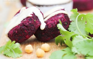 Vegan beetroot falafels - gluten-free
