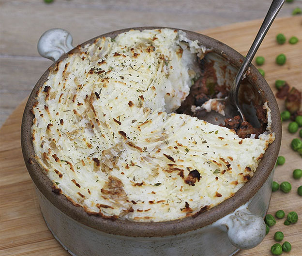 Vegan shepherds pie with black beans, gluten-free, vegan