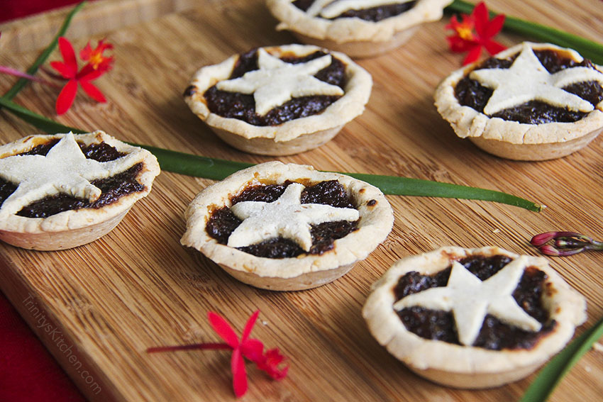 Sweet English Mince Pies for Christmas by Trinity - #glutenfree #vegan