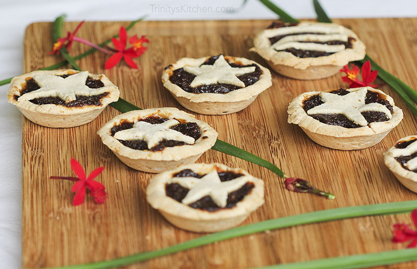 Sweet English Mince Pies for Christmas by Trinity - #glutenfree #vegan