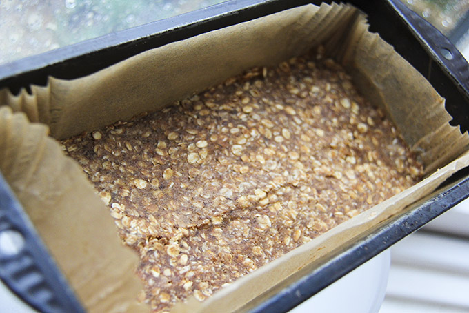 Maca Date Bars - naturally sweetened with dates #vegan #glutenfree