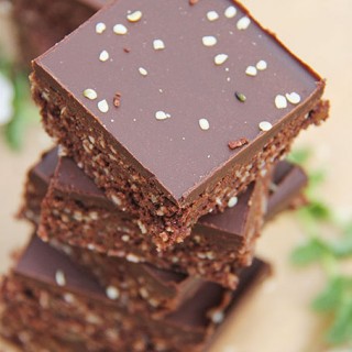 Raw Chocolate Hemp Seed Brownies - gluten-free, vegan, naturally sweetened by Anastasia, Kind Earth