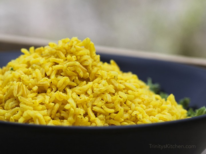 How To Make Perfect Yellow Rice With Turmeric And Brown Rice Kind Earth