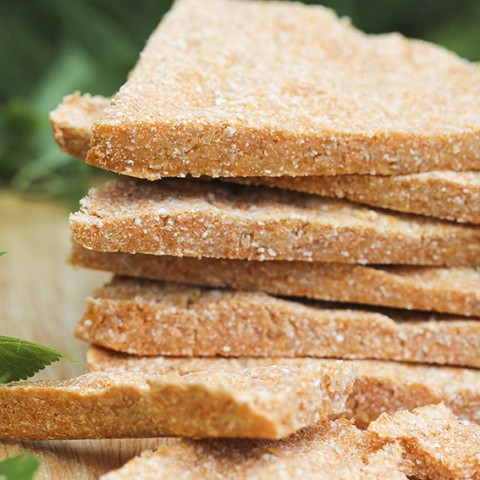 Gluten-free vegan flatbread recipe with flaxseed, rice flower, sunflower seeds and love