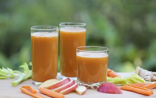 Carrot & Ginger Juice with celery, apple and lemon to boost the immune system by Anastasia, Kind Earth