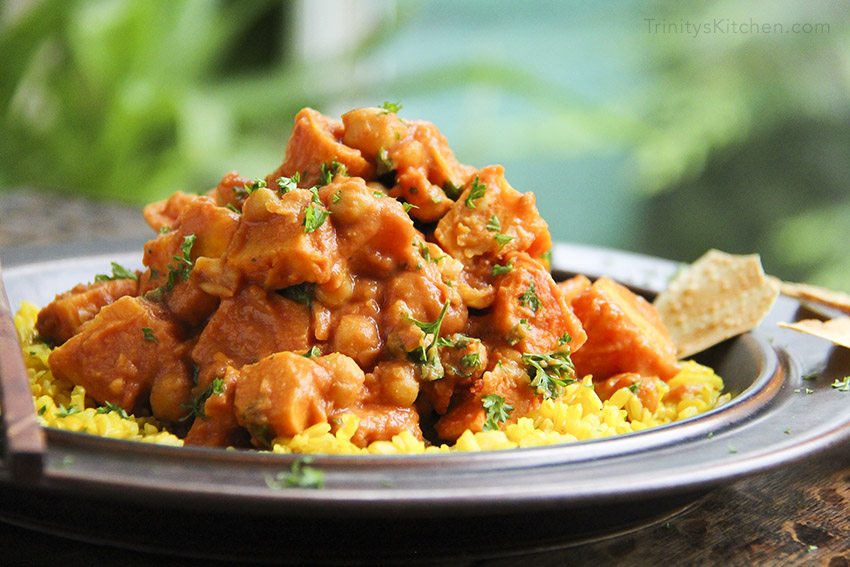 Easy Sweet Potato & Chickpea Vegan Curry decadently delicious and super healthy by Trinity