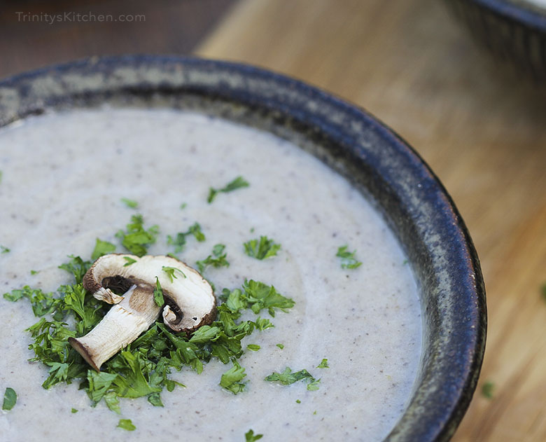 Creamy mushroom soup with leek and coconut by Trinity #vegan #glutenfree