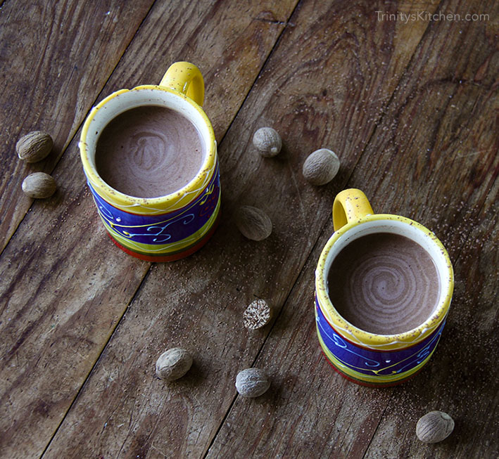 Vegan Hot Chocolate Drink with Nutmeg & Cinnamon