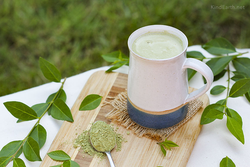 Milky matcha vegan drink with cashew nuts. High in antioxidants and l-theanine by Anastasia, Kind Earth