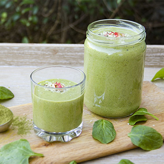 Moringa Antioxidant Rich Green Smoothie with moringa leaf powder, spinach, ginger, banana, mango, pineapple and hulled hemp seeds. Vegan, gluten-free by Anastasia, Kind Earth