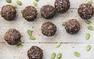 Super Seed Energy Balls with hemp, pumpkin, flax and sunflower seeds by Anastasia, Kind Earth - gluten-free, vegan