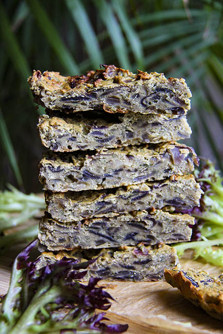 Based onion bhaji slices with fresh ginger, chickpea flour - healthy, gluten-free vegan by Anastasia, Kind Earth