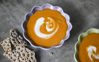 Easy creamy coconut carrot soup with paprika and ginger