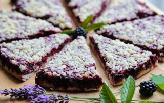 Gluten-free blackberry and apple pie