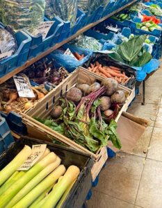 Easy vegetable soup without stock (vegan) - Kind Earth