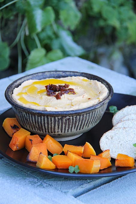 Roast butternut squash hummus recipe by Anastasia, Kind Earth