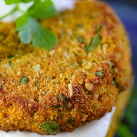 Patties made with roast squash and quinoa flakes