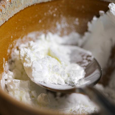 cornflour UK or corn starch USA