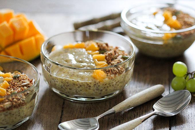 chia mango breakfast pudding