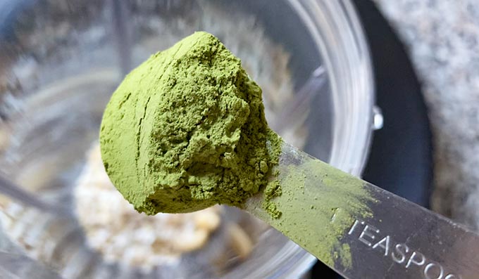 a teaspoon of matcha powder