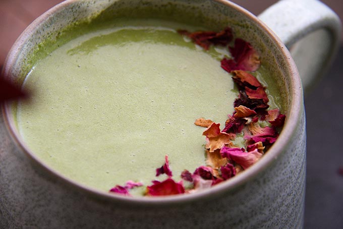 Maple syrup matcha latte vegan