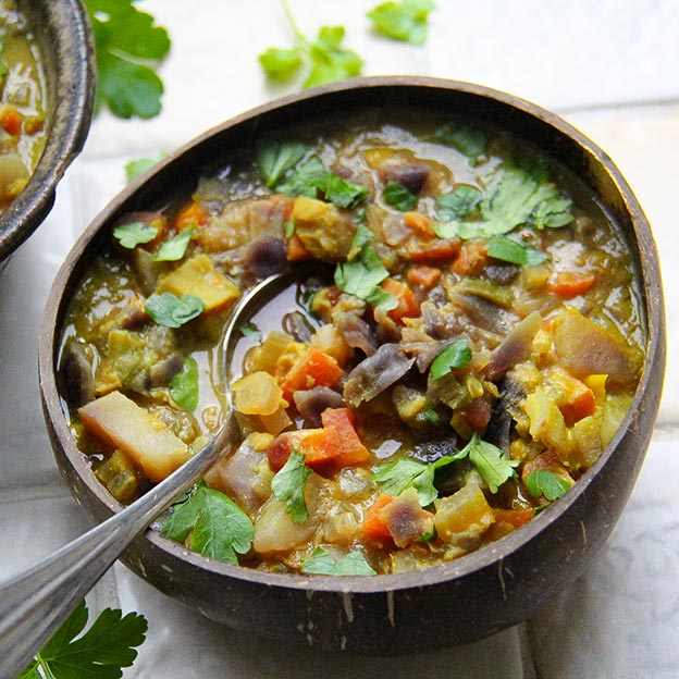 Vegan one pot meal lentils, potato, vegetables