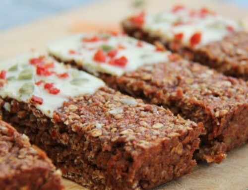 Carrot Cake Oat Bars (Vegan, Gluten-Free, Naturally Sweetened)